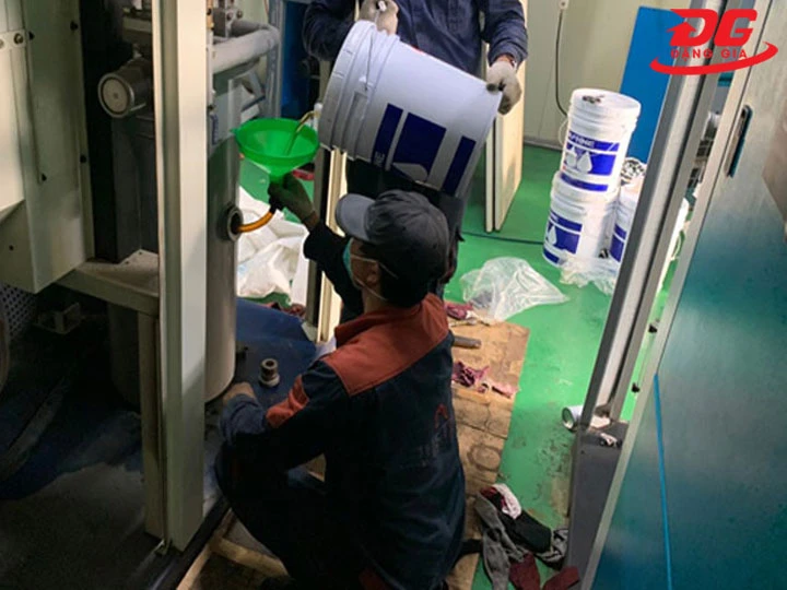 khắc phục máy nén khí trục vít bị hao dầu