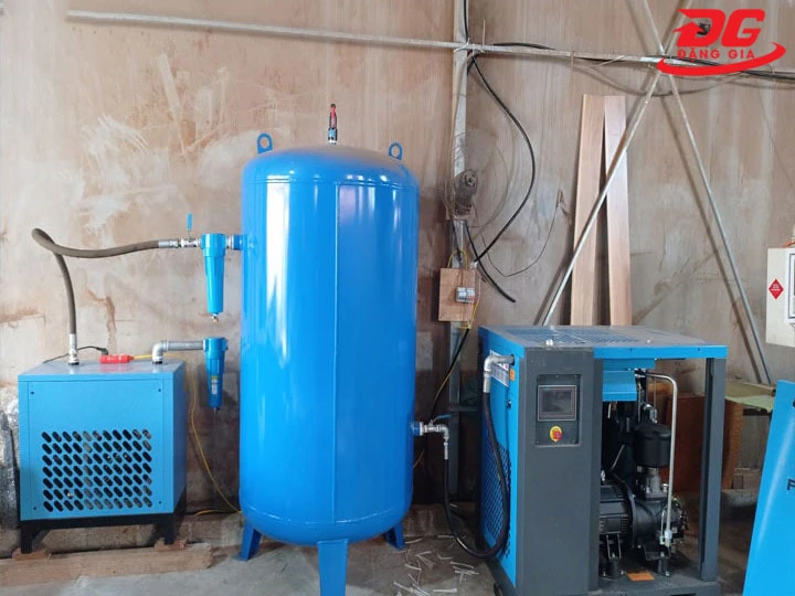 không để máy nén khí trục vít chạy quá giờ