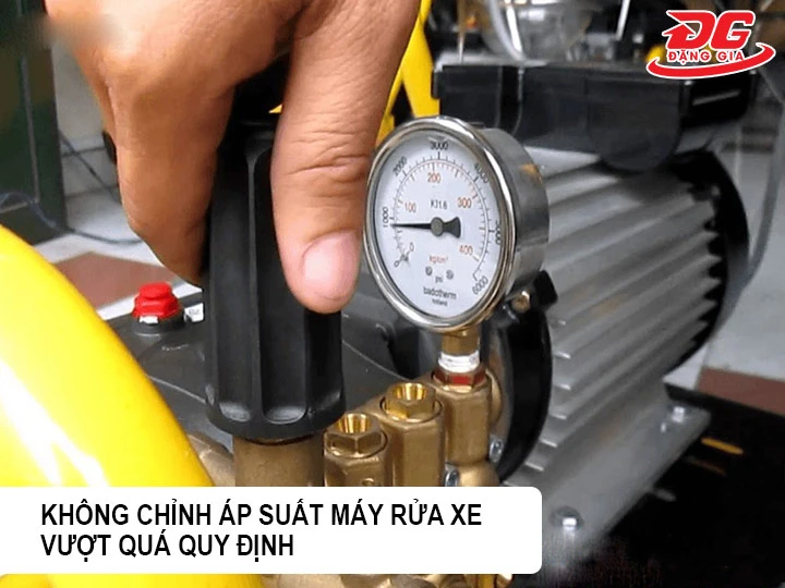 không chỉnh áp suất máy rửa xe quá quy định