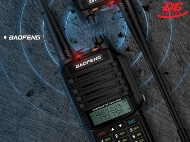 Bộ đàm Baofeng truyền tin mạnh mẽ