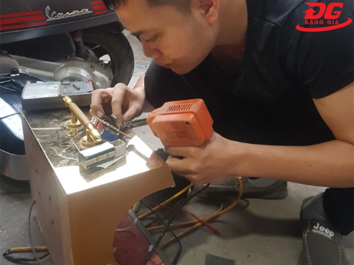 cần sửa chữa bảo hành chính hãng