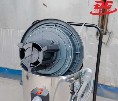 Máy hút bụi công nghiệp DQC - TECH 702H 5
