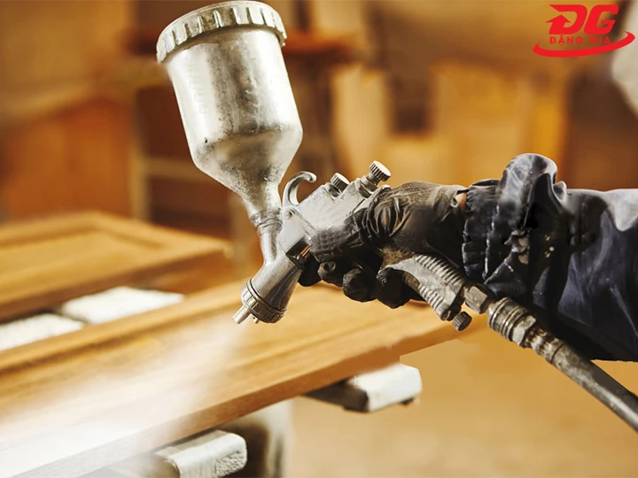 hỗ trợ phun sơn