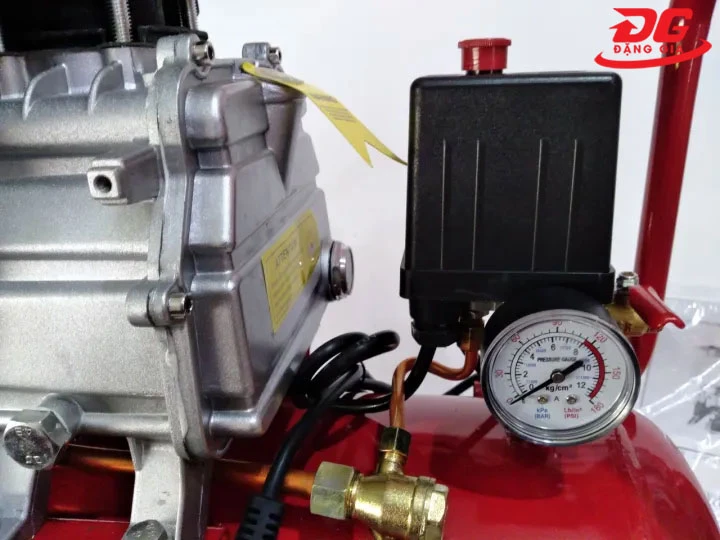 máy nén khí Wintech có Van xả an toàn