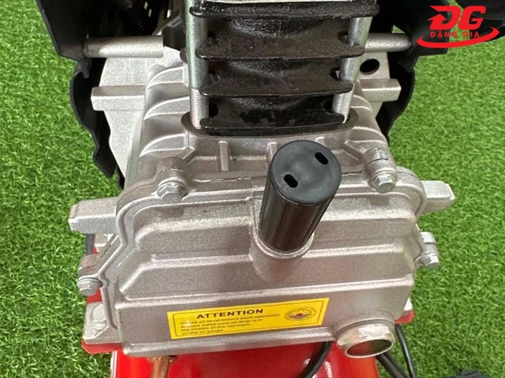 Vệ sinh lọc gió máy Nén Khí Wintech