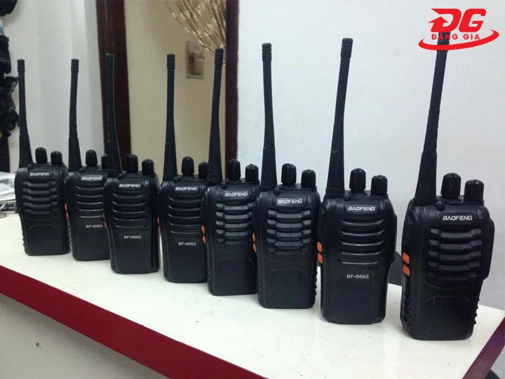 Bán bộ đàm Analog