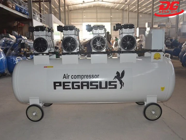 Máy nén khí 6HP không dầu