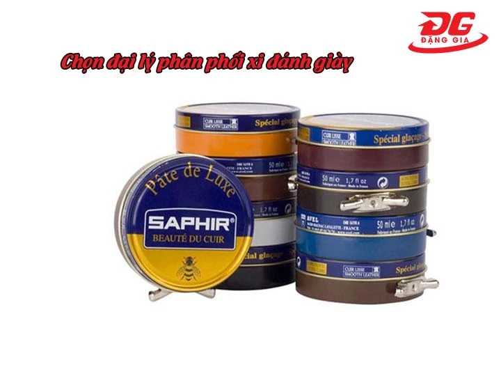 Mua xi đánh giày tại đại lý