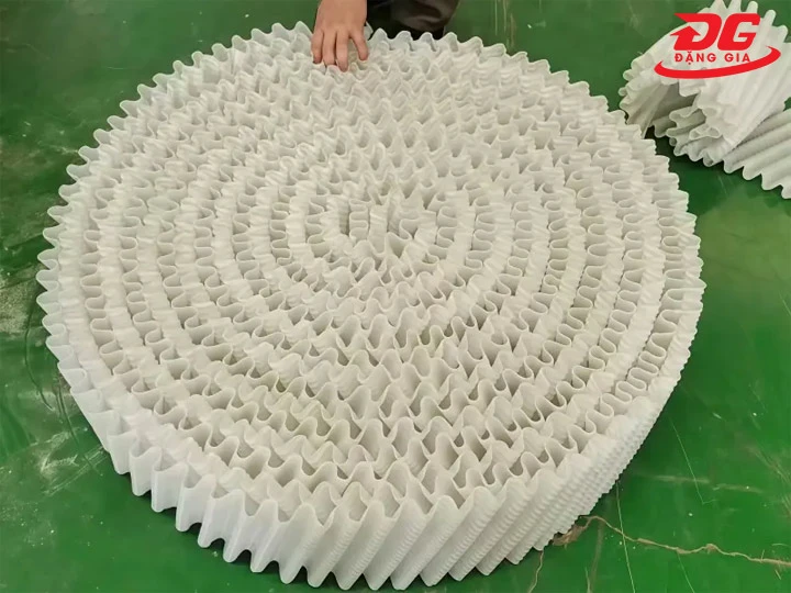 Tấm tản nhiệt PP gợn sóng