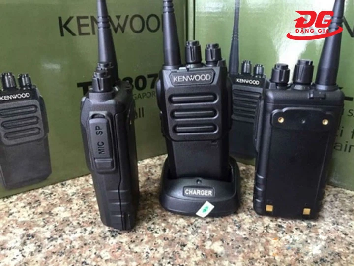 Bộ đàm 3 cái của Kenwood