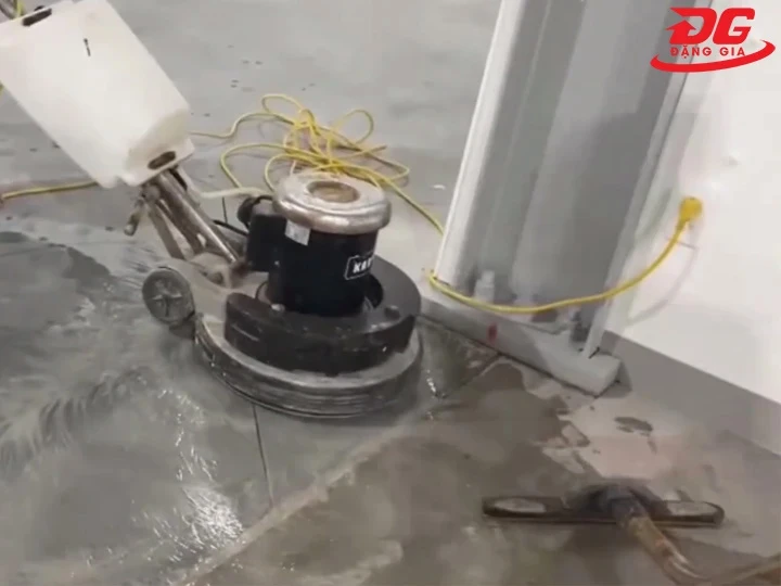 Giúp bề mặt chống bám bẩn, dễ vệ sinh hơn