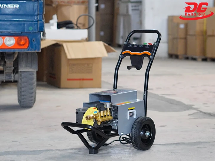 máy nén nước cao áp