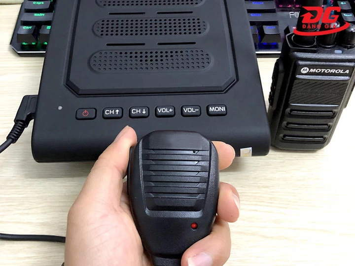 Loa bộ đàm rời