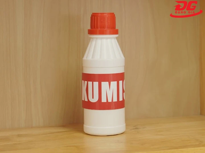 xi đánh giày dạng nước