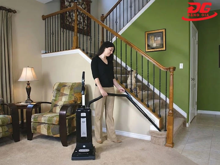 cách vận hành Máy hút bụi Sebo đúng cách