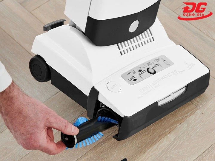 Máy hút bụi Sebo có thể hút khô hút ướt
