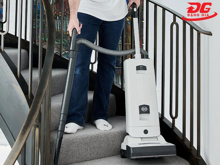 Máy hút bụi Sebo được Thiết kế gọn gàng