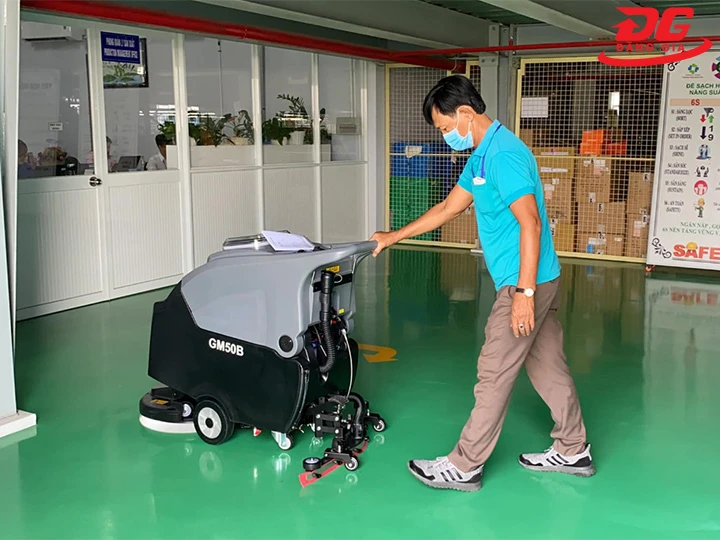 máy chà sàn Krapo dùng là mê