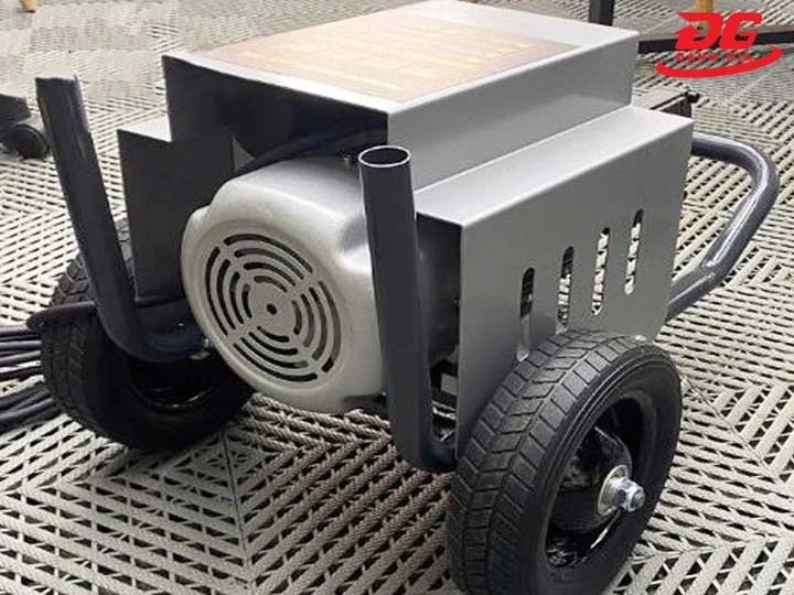 máy rửa xe Lucky motor bền bỉ