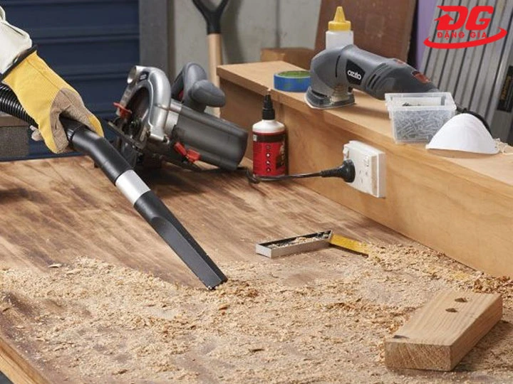 Máy hút bụi Ozito phù hợp với cả không gian hẹp