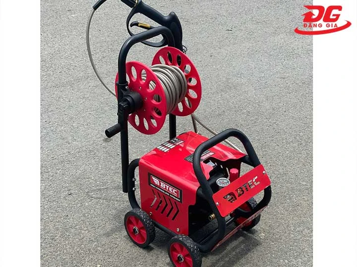Máy xịt rửa xe Btec BT3600S (3600W)