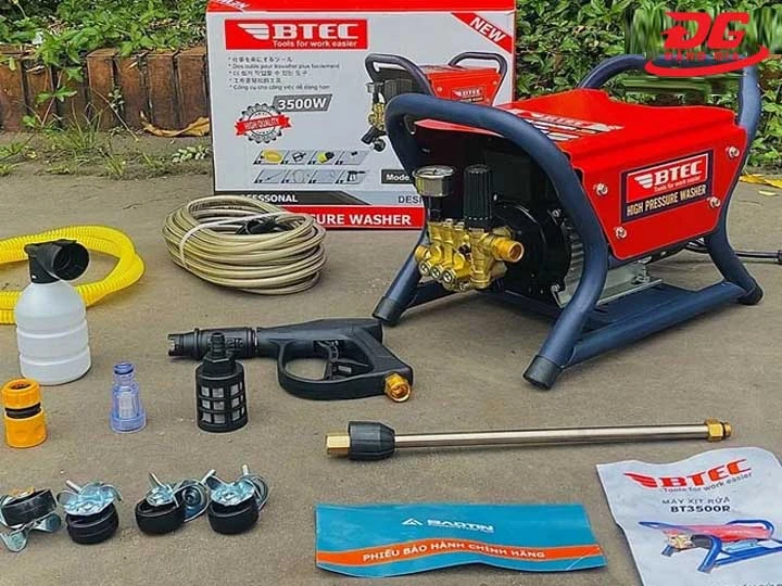 Máy rửa xe Btec full phụ kiện