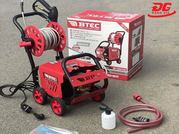 Top 7+ Máy rửa xe Btec: Công suất lớn, Đa năng, Giá hời