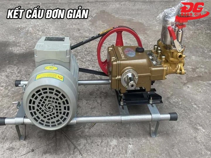 Máy rửa xe đầu rời cấu tạo đơn giản