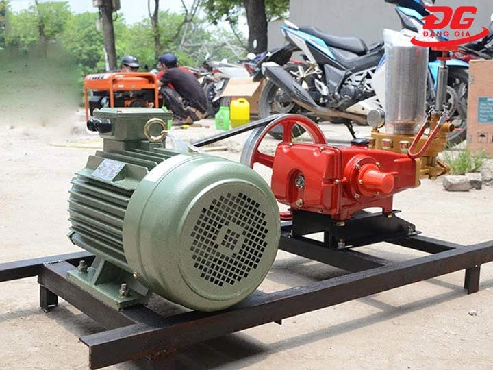 Máy rửa xe đầu rời HL120