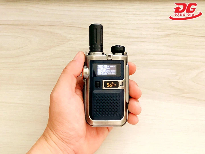 cách dùng bộ đàm 5G