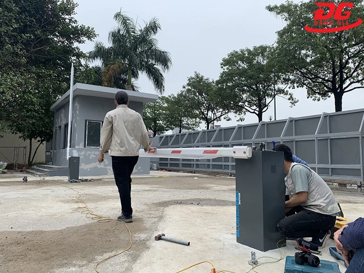 Đặng Gia lắp đặt hệ thống barie thông minh