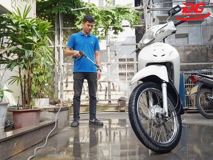 Máy rửa xe JFH mạnh mẽ