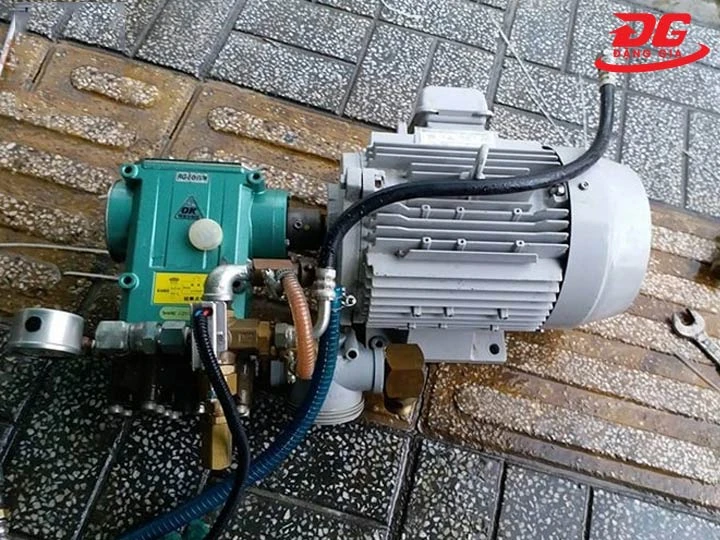 Đầu rửa xe Nhật bãi liền trục