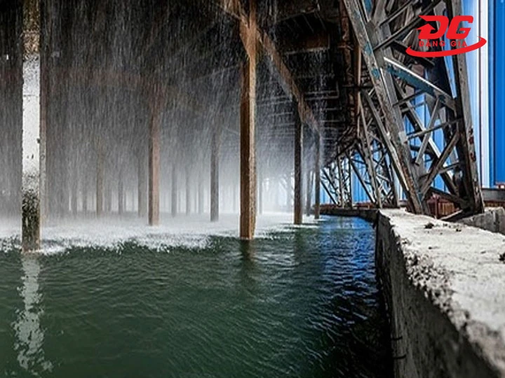 Nước trong tháp bị thất thoát, rò rỉ nhiều