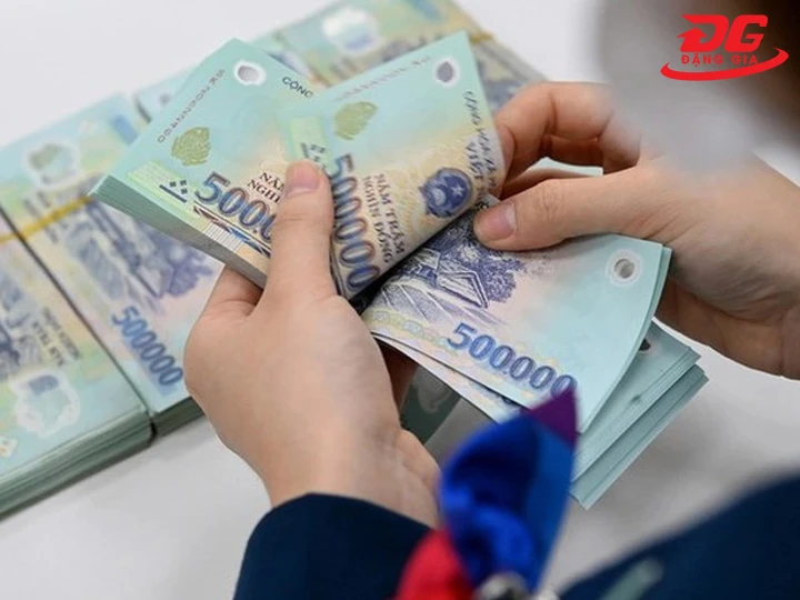 Lợi nhuận tiệm cafe rửa xe