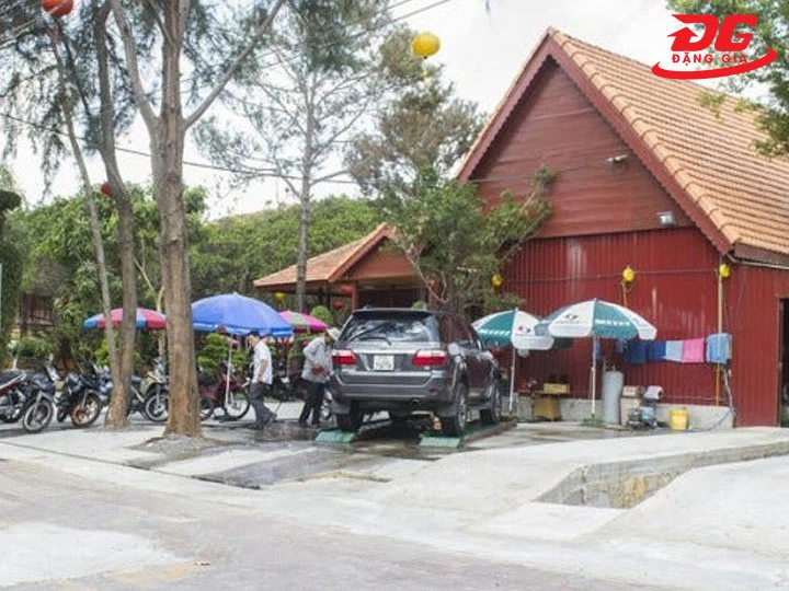 Mặt bằng cho tiệm cafe rửa xe