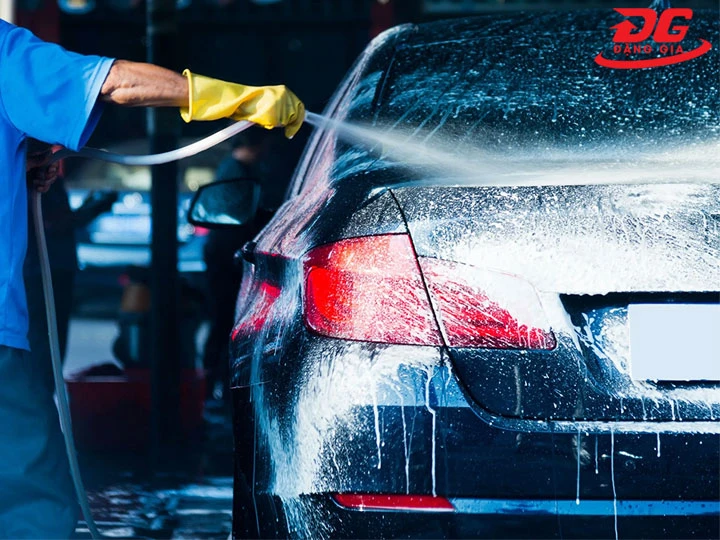 review dịch vụ rửa xe quận 2