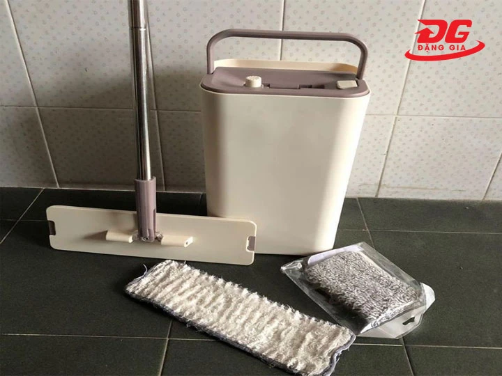 Các bộ phận chính của cây lau nhà thông minh