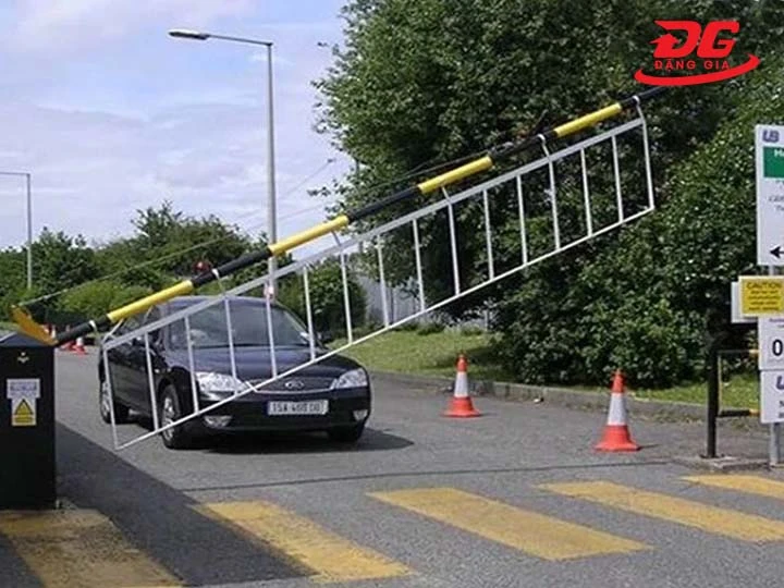 Barie tự động loại rào chắn