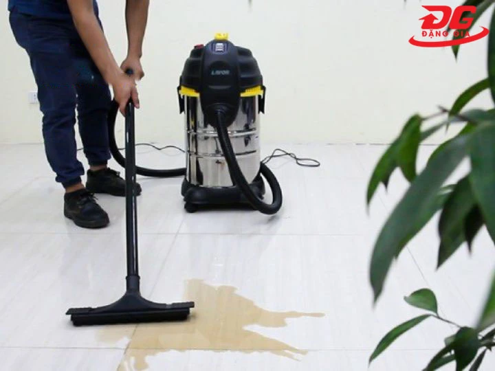 chi phí mua máy hút bụi Stanley