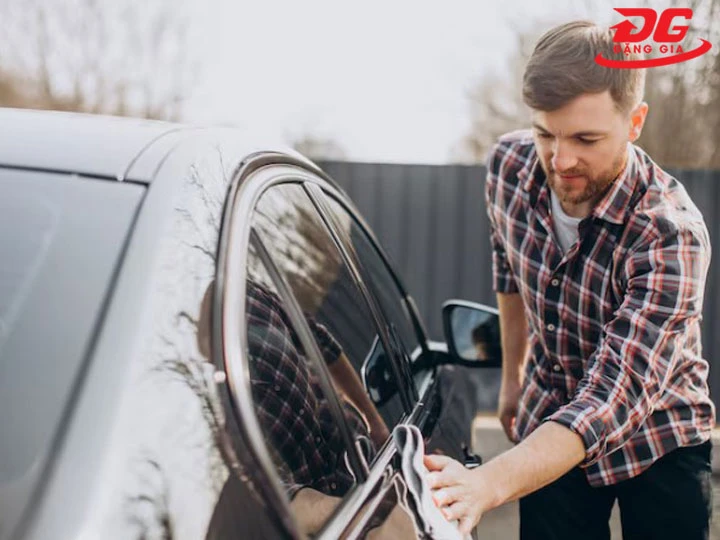 chi phí rửa xe tại Duong Nguyen Auto Pro Detailing