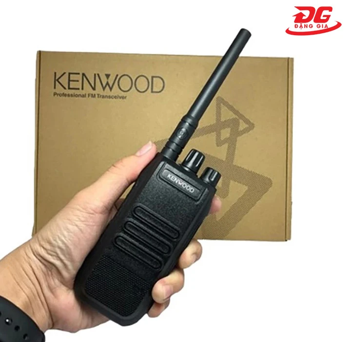 Bộ đàm Kenwood P802