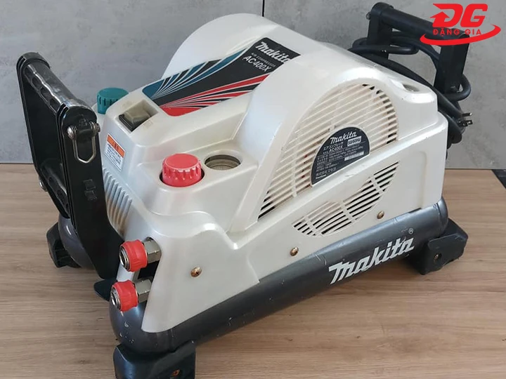 Máy nén khí Makita AC400X