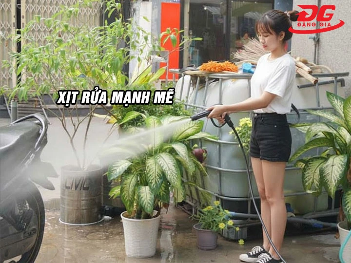 Máy rửa xe ZNC mạnh mẽ