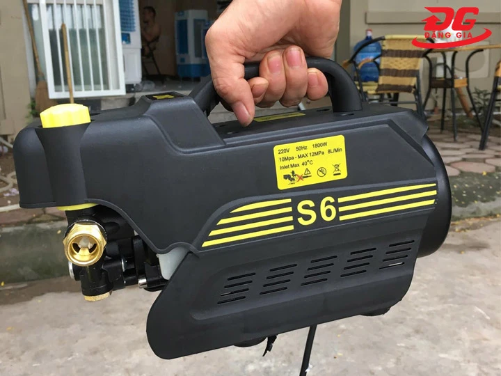 Máy rửa xe ZNC nhỏ gọn