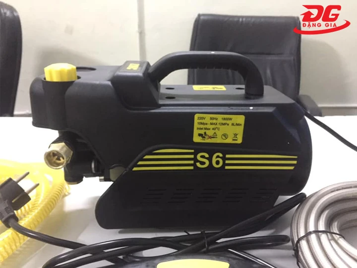 Máy rửa xe ZNC S6