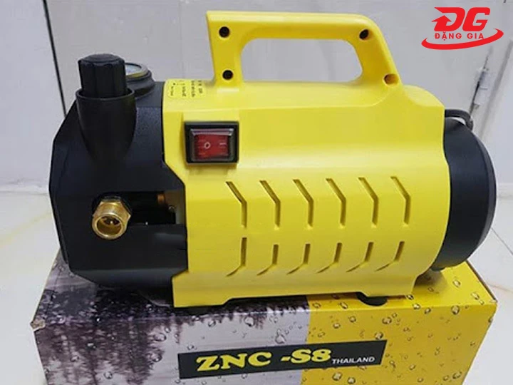 Máy rửa xe ZNC S8
