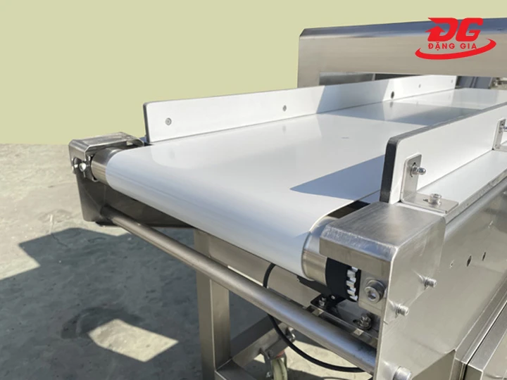 Phát hiện sản phẩm lỗi chính xác