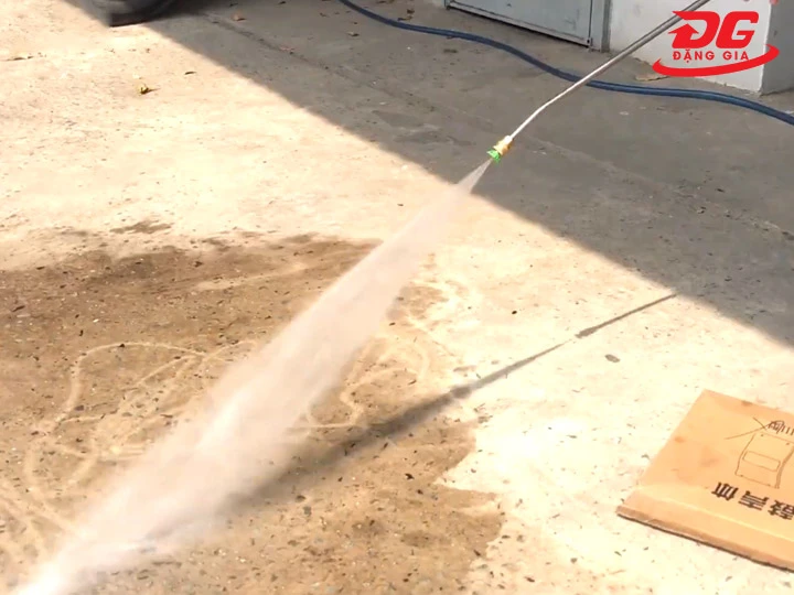 Máy rửa xe Tiger mạnh mẽ