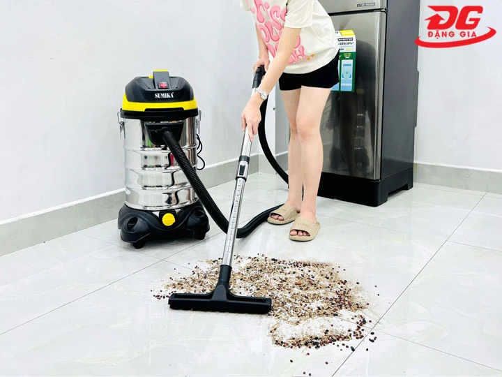 mưa tiêu thụ điện Máy hút bụi 1800W